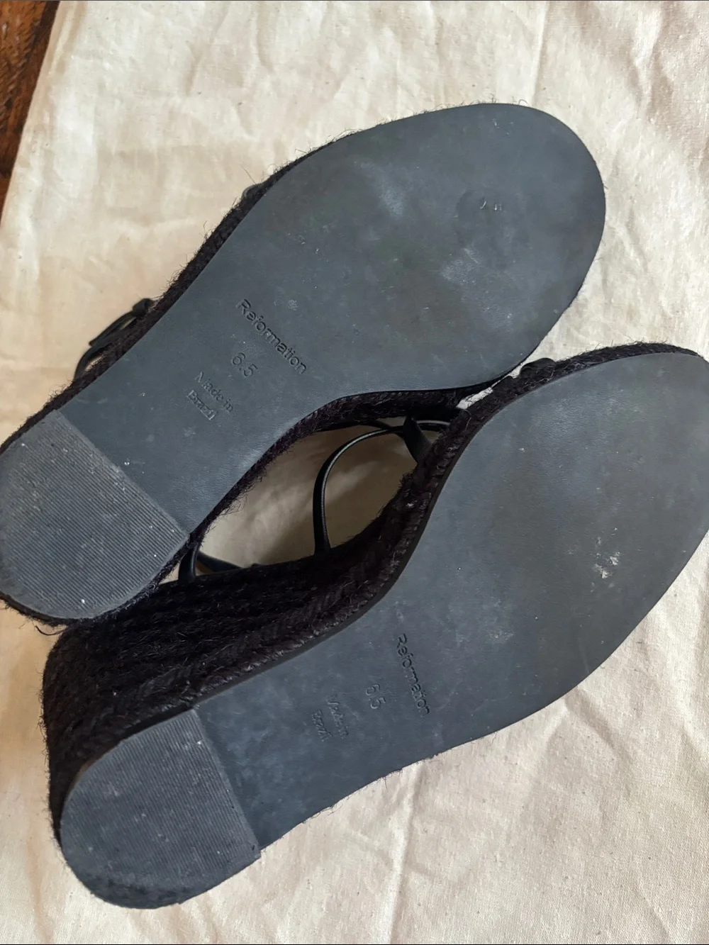 Reformation black platform